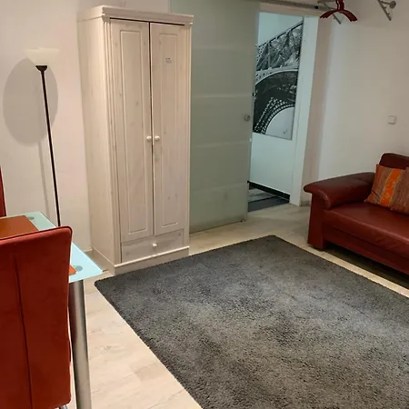 2-zimmer-whg Im Souterrain Sauna Extra Gebühr *