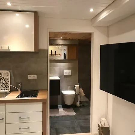 Apartamento 2-zimmer-whg Im Souterrain Sauna Extra Gebühr Großenseebach